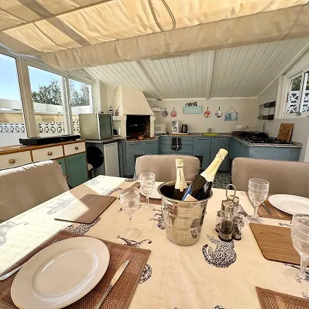 3 Bedroom Exceptional In Moraira With Pool Villa *