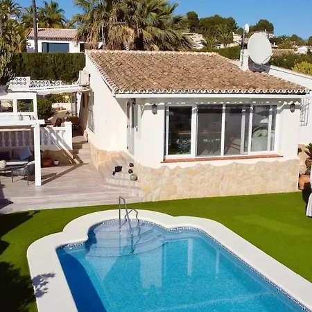 3 Bedroom Exceptional In Moraira With Pool